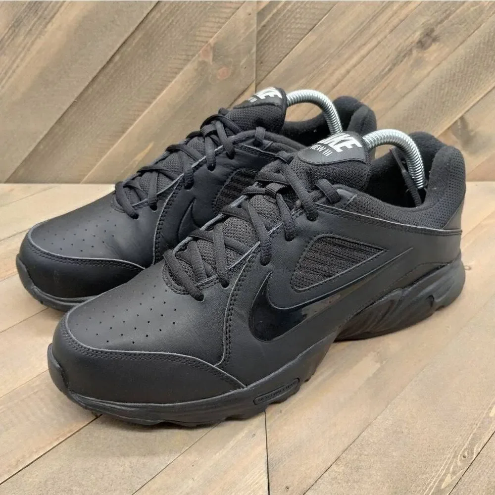 Nike View 3 Walking Shoes Womens Size 10 Triple Black Athletic Sneakers Walking
